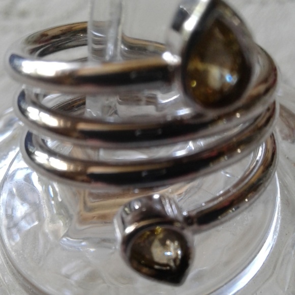 Ring - Picture 4 of 4